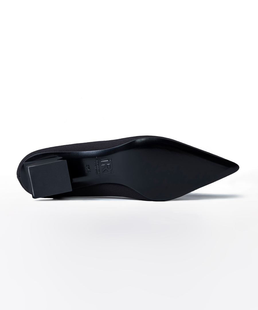 iRi MONLE Black Neoprene Pointed Toe Pump