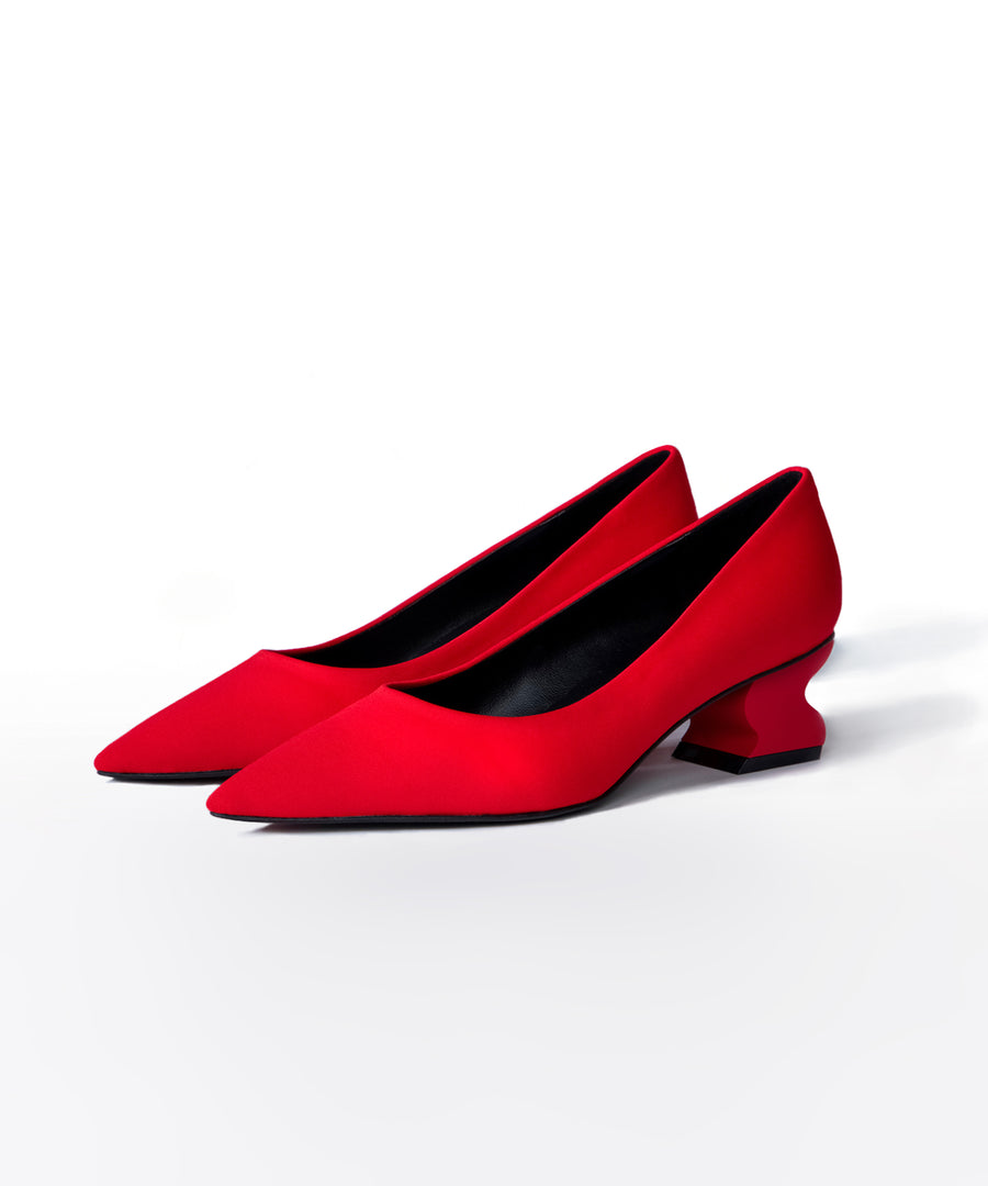 iRi MONLE Red Neoprene Pointed Toe Pump
